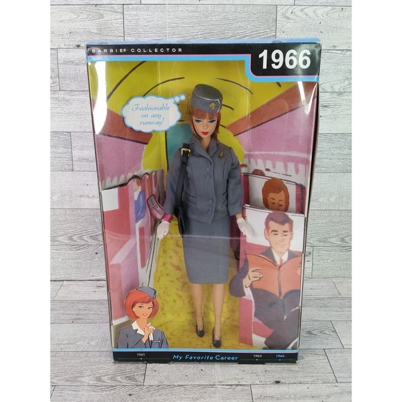 2009 Mattel My Favorite Career 1966 Pan Am Stewardess Barbie New
